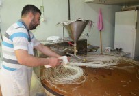 RAMAZAN DOĞAN - Tatlıcı Esnafı Ramazana Hazır