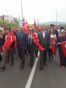 Burhaniye'de Meslek Yüksek Okulu Üniversitenin Bahar Şenliğine Katıldı