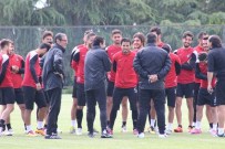 DENİZLİSPOR TEKNİK DİREKTÖRÜ - Denizlispor'da Moraller Yerinde