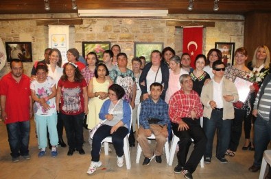 Engelli Öğrenciler Fotoğraf Sergisi Açtı