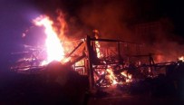 Kastamonu'da İki Katlı Ahşap Bina Yandı Haberi