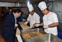 MIRAÇ KANDILI - Kepez Kandilde Lokma Dağıttı