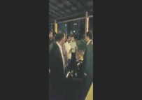 ÜLKÜCÜLER - Mersin'de Ülkücüler Akşener Taraftarlarının Kaldığı Oteli Bastı