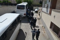 Gaziantep'teki saldırıyla ilgili 32 kişi tutuklandı