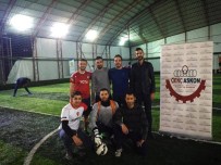 İLİM YAYMA CEMİYETİ - Genç STK'lar, Halı Saha Futbol Turnuvasında Bir Araya Geldi