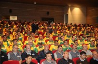 ZEYTİNBURNU BELEDİYESİ - Sertifikalı Temizlik Personeli Sokağa İniyor