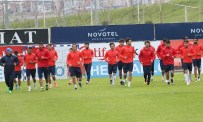 MUSTAFA YUMLU - Trabzonspor, ÇAYKUR Rizespor Hazırlıklarını Sürdürüyor