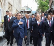 EFKAN ALA - Bakanlar Cuma Namazını Ulucami'de Kıldı