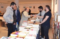 KÜLTÜR ŞÖLENİ - Başkan Gümrükçüoğlu, Trabzon Kitap Fuarı'nı Ziyaret Etti
