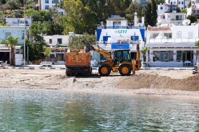 Bodrum'da Plaj Düzenleme Çalışmaları Devam Ediyor