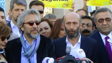 Dündar Ve Gül Tutuklanmadı !