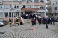 VEHBİ KOÇ - Kula Hükümet Konağı'nda Yangın Tatbikatı