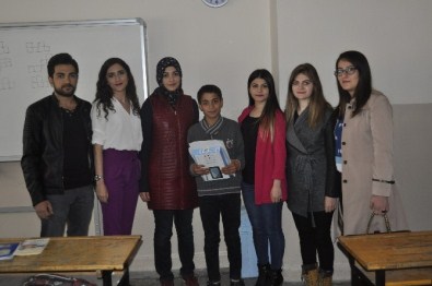 Resim Yarışmasında Dereceye Giren Öğrenciler Ödüllendirildi