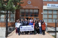 KÜÇÜK VE ORTA BÜYÜKLÜKTEKI İŞLETMELER - Gediz Meslek Yüksekokulu Öğrencileri Kütahya Ticaret Odası'nı Ziyaret Etti