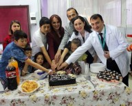 BERNA ÖZTÜRK - Talasemi Hastalarına Moral Ziyareti