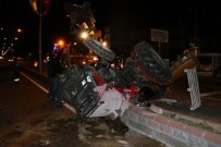 Traktörle Otomobil Çarpıştı Açıklaması 1'İ Bebek 2 Yaralı