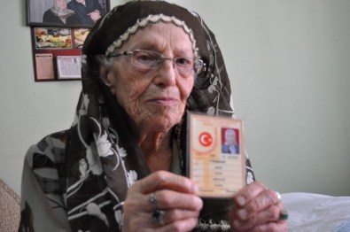 1 Asırlık Çınarın Evlat Sevgisi