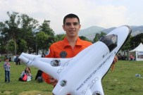 KARAYIPLER - Uzay Yolcusu İlk Türk