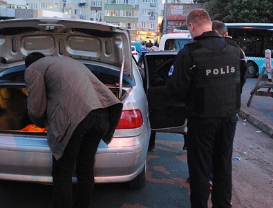 'Yeditepe Huzur' uygulamasında 121 şüpheli yakalandı