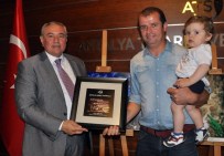 OSMAN BAĞDATLıOĞLU - Antalya Ve Cicek Festivali Fotoğraf Yarışmasının Ödülleri Verildi