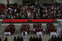 ERÜ Eğitim Fakültesi'nde Mezuniyet Heyecanı