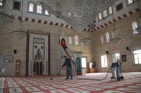 AHMET ŞİMŞEK - Sorgun'da Ramazan Ayı Öncesi Camiler Temizleniyor