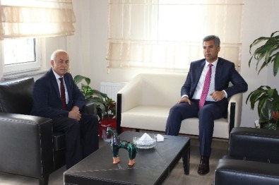 Vali Erkal'dan Defterdar Işık'a Ziyaret