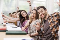 İSTANBUL KÜLTÜR ÜNIVERSITESI - Çizgi Film Ve Hostes Sınıfı Açılıyor...