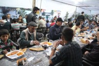 İFTAR ÇADIRI - Hakkari Belediyesi İftar Çadırı Açtı