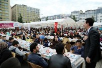 AHMET HAMDİ AKSEKİ CAMİİ - İlkadım'dan 10 Bin Kişiye İftar