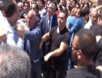 ŞEHİT CENAZESİ - Şehit cenazesinde gerginlik... Tekmeler, yumruklar havada uçuştu