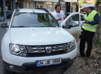 SÜMER ORAL - Ücretli Otopark Uygulaması Başladı Caddeler Boşaldı