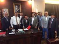 Uşak Sportif'te Ozan Bulkaz Sözleme Yeniledi