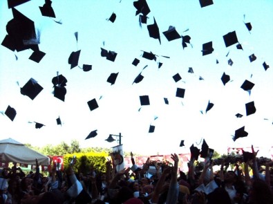 Bozdoğan Meslek Yüksek Okulu Mezunlarını Uğurladı