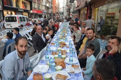 Esnaflar İftarda Bir Araya Geldi