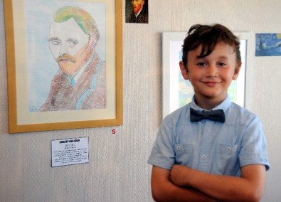 Türkiye'nin En Genç Sürrealist Sanatçısı Eskişehir'de Yetişiyor