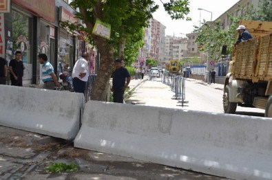 Siirt Emniyet Müdürlüğü Caddesi Beton Bariyerlerle Kapatıldı