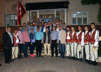 SAHUR YEMEĞİ - Balkan Ezgileriyle Polis Merkezine Sahur Yapmaya Gittiler