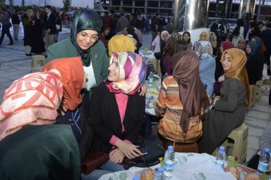 Başkan Toru Gençlerle İftarda Buluştu