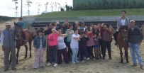 SULTANGAZİ BELEDİYESİ - Down Sendromlu Ve Otizmli Çocuklar Sultangazi'de Atla Terapi Yaptı