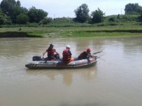 Nehre Düşen Çocuğu Arama Çalışmaları Sürüyor