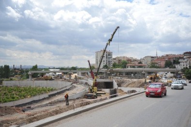 Yeni Keçiören Bulvarı'ndaki Çalışmalar Sürüyor