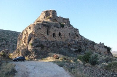 Ammuri Kralının Kalesi Hatay'da Turizme Kazandırılacak