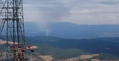 Bursa'da Orman Yangını Kontrol Altına Alınmaya Çalışılıyor