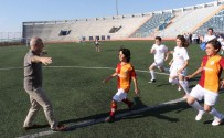 KAPANIŞ TÖRENİ - Büyükçekmeceli Çocukları Spor Dolu Bir Yaz Tatili Bekliyor
