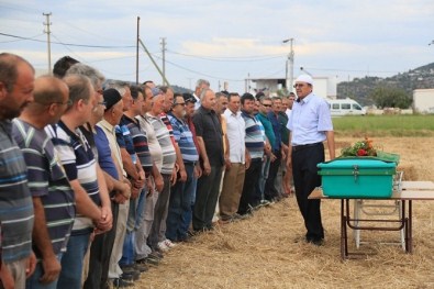 Cinayet Kurbanı Cift Toprağa Verildi