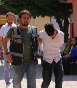 Tırmanarak 3. Kattaki Eve Giren Hırsız Yakalandı