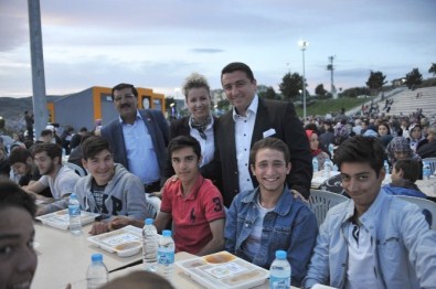 Bozüyük'te Mahalle İftarları Sürüyor