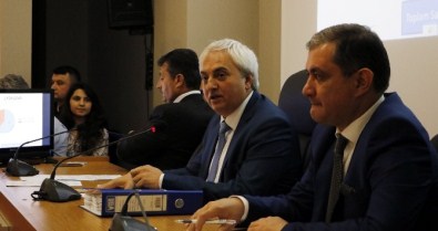 Büyükşehir Encümeni Konyaaltı Sahilinin Kiralanması İçin Yetki Aldı