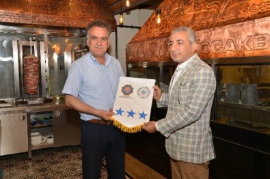 Diyarbakır'da 136 İş Yerine Beyaz Bayrak Verildi